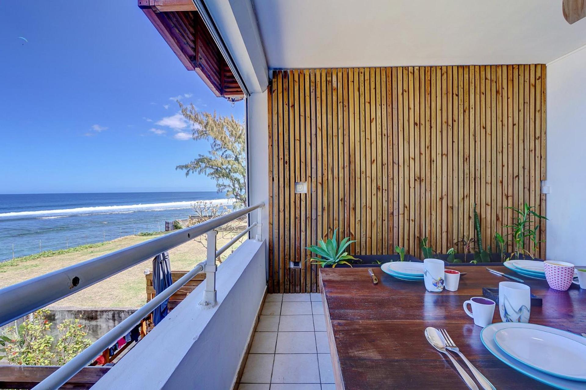 Plein La Vue - T4 Saint Leu 1Ere Ligne Pieds Dans L'Eau Apartment Exterior photo