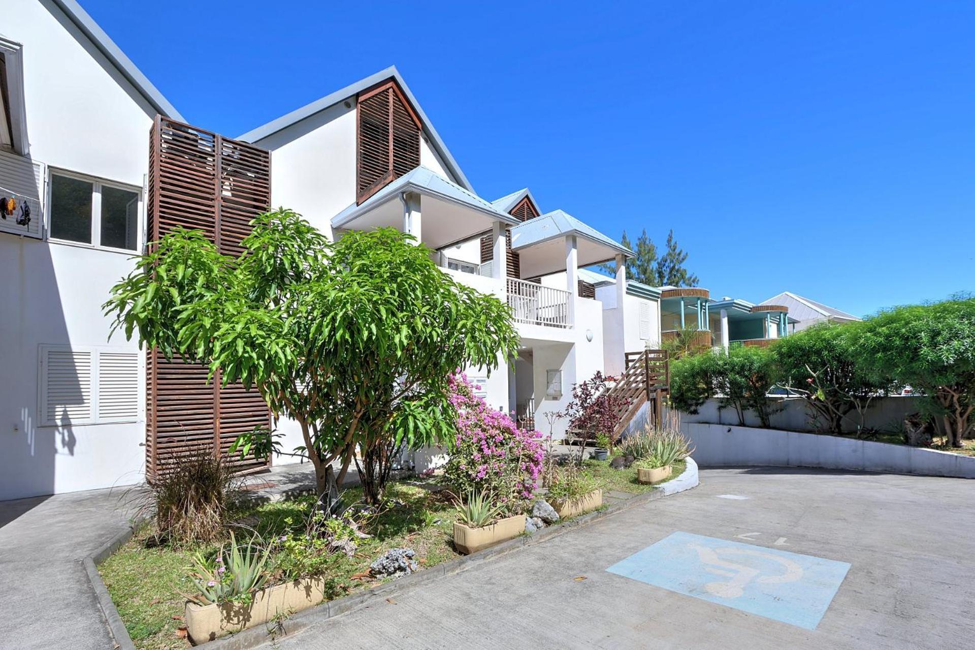 Plein La Vue - T4 Saint Leu 1Ere Ligne Pieds Dans L'Eau Apartment Exterior photo