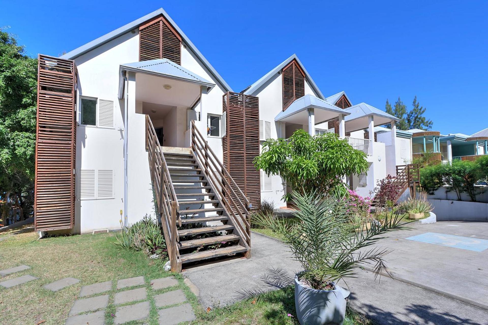 Plein La Vue - T4 Saint Leu 1Ere Ligne Pieds Dans L'Eau Apartment Exterior photo